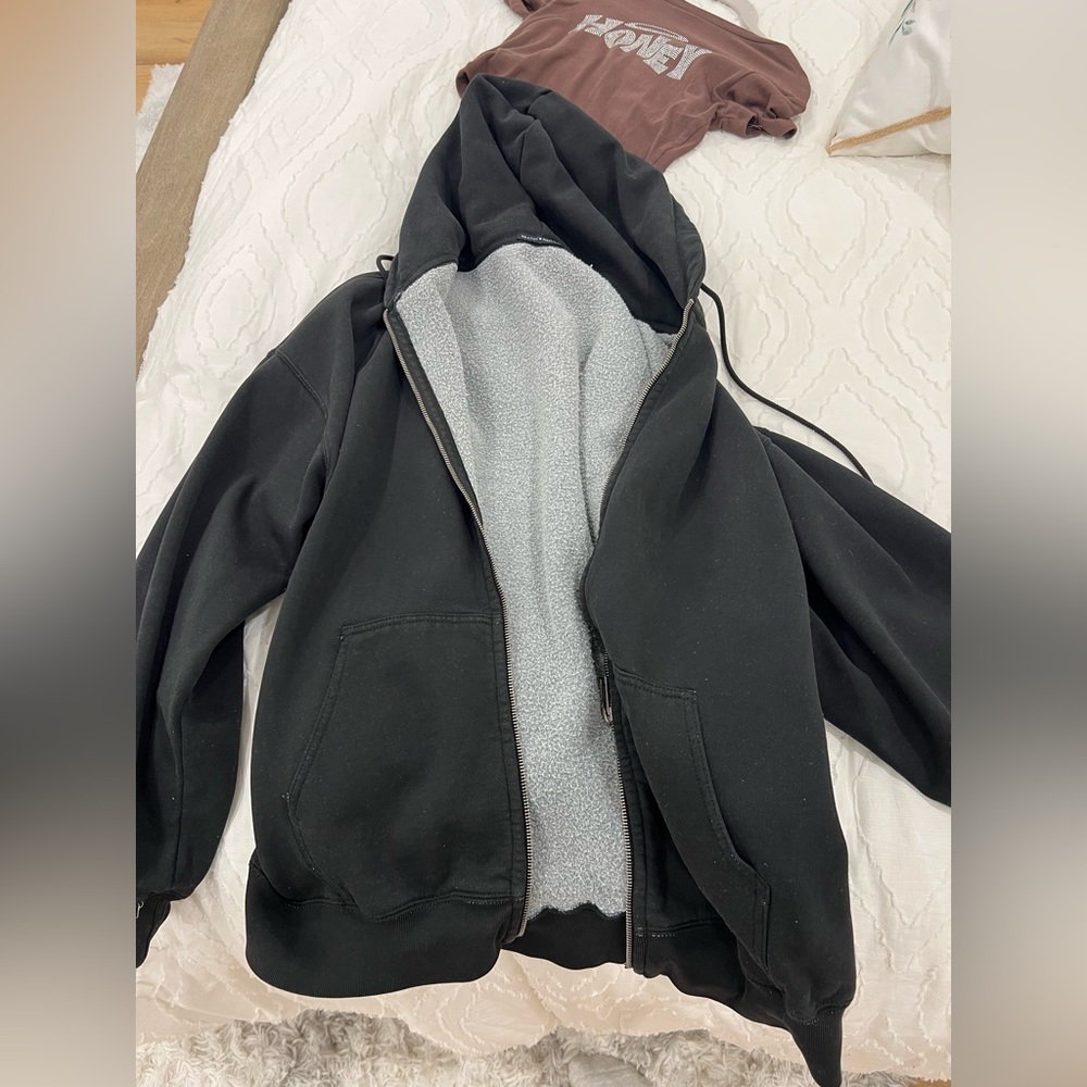 Brandy Melville extremely comfy oversized hoodie black